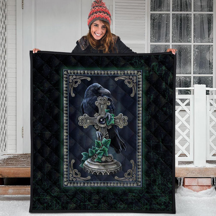 Ligerking Quilt - Viking Raven Celtic and Cross Green Style Quilt A35