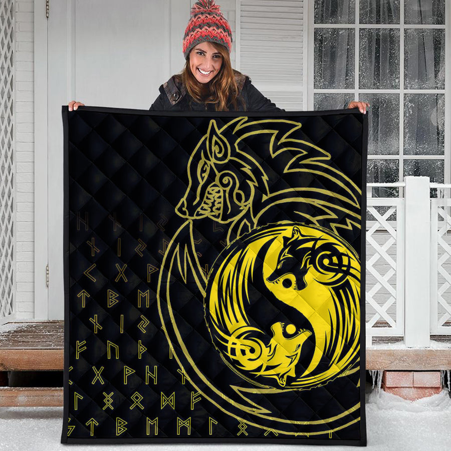 Ligerking Quilt - Skoll and Hati Gold Quilt A94