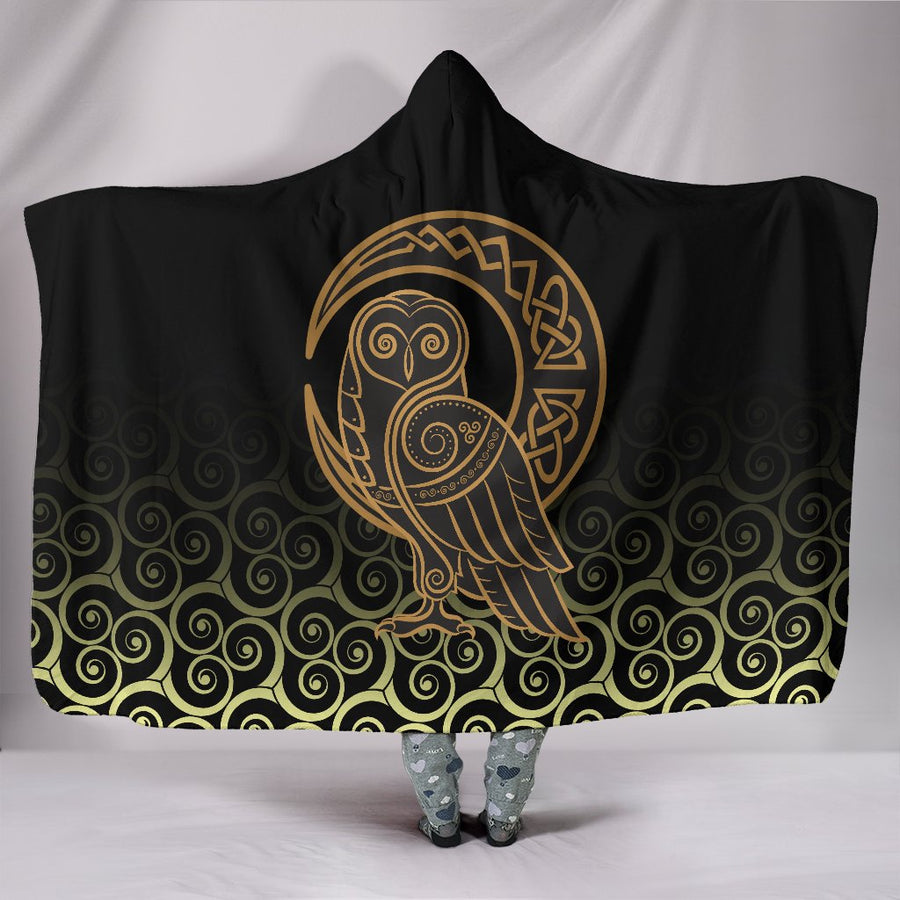 Ligerking - Hooded Blanket Owl Celtic On Triskels Background A27